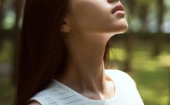 琴乳液狂飙却被空吸入口中